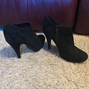 Black heeled ankle boots
